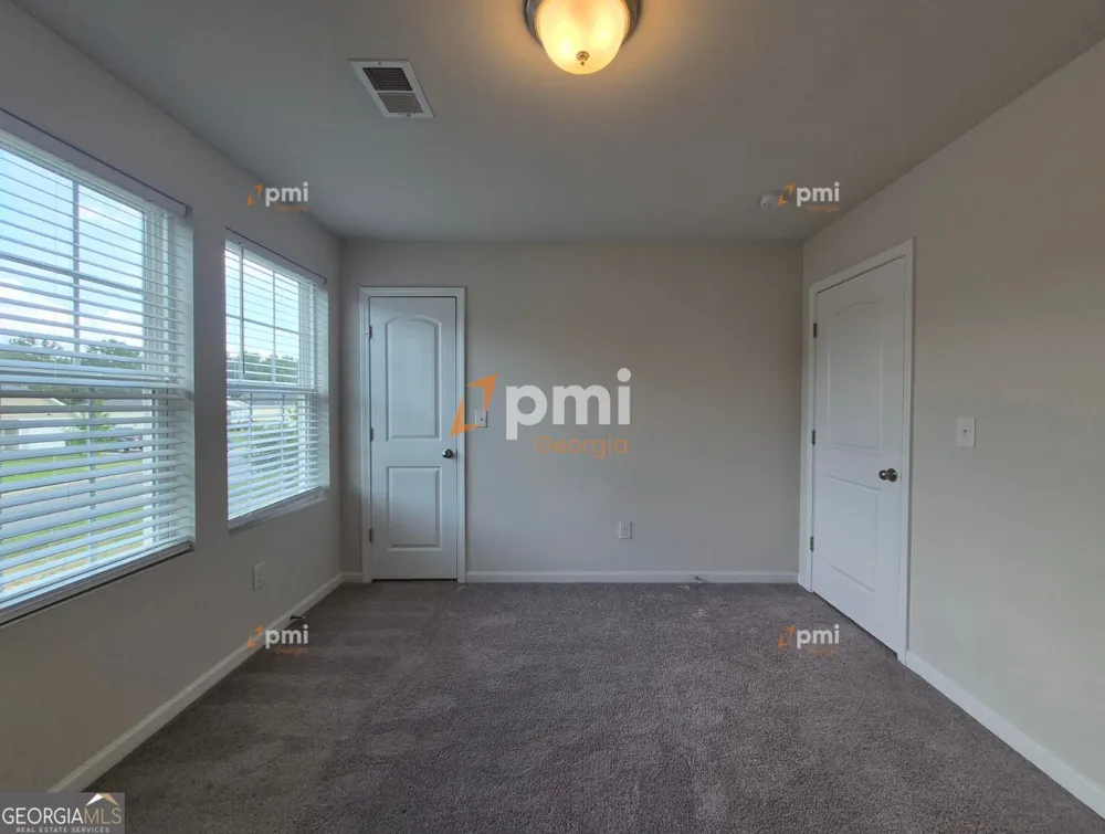 712 Maddux DR Macon, GA 31217