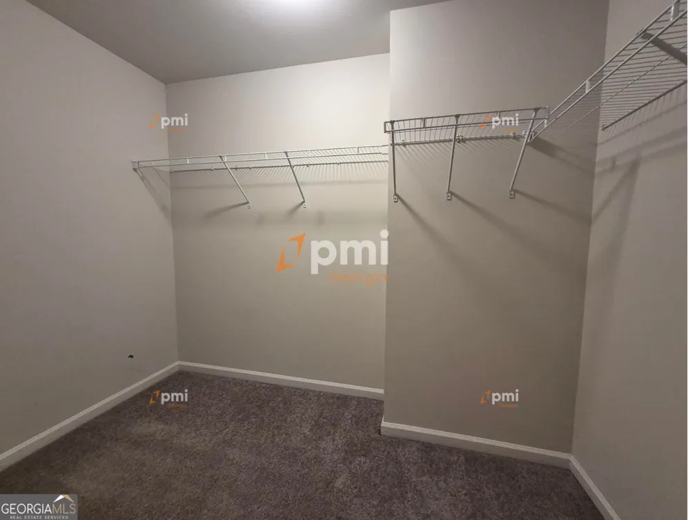712 Maddux DR Macon, GA 31217