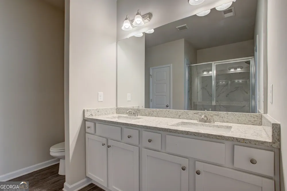 240 Cochin DR Statham, GA 30666