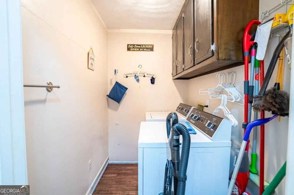 295 Perkins CIR Cumming, GA 30028