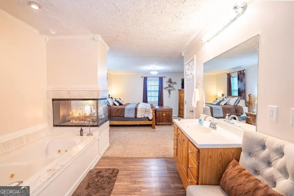 295 Perkins CIR Cumming, GA 30028