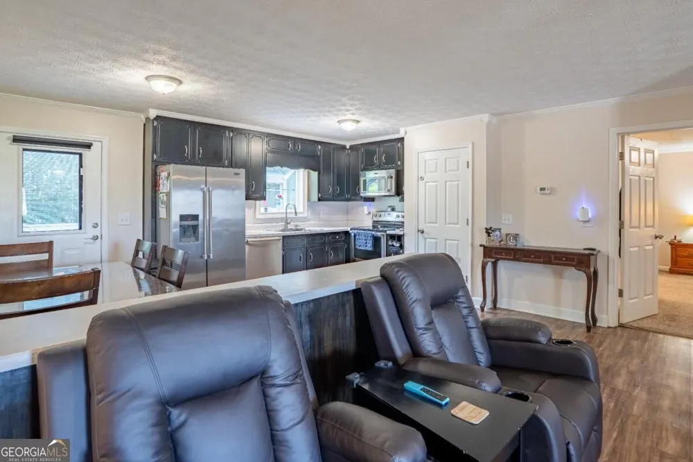 295 Perkins CIR Cumming, GA 30028