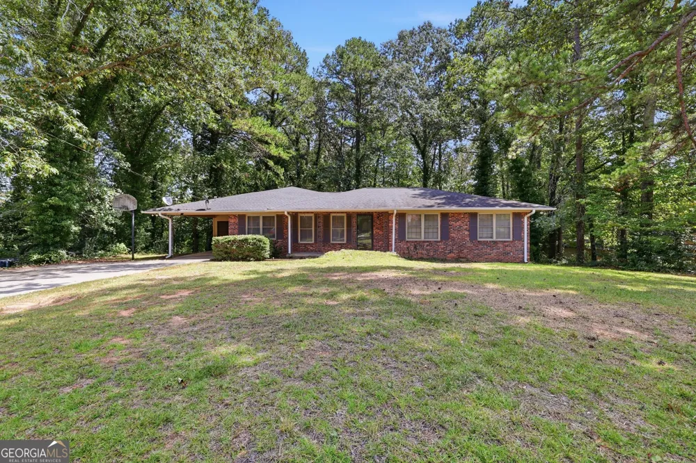 44 Elm DR Toccoa, GA 30577