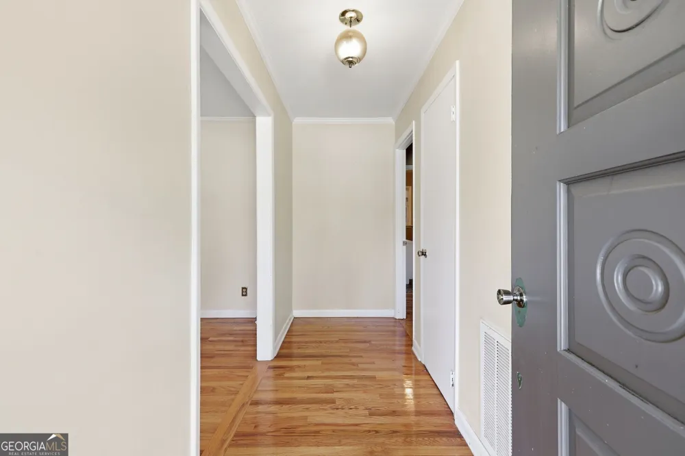 44 Elm DR Toccoa, GA 30577