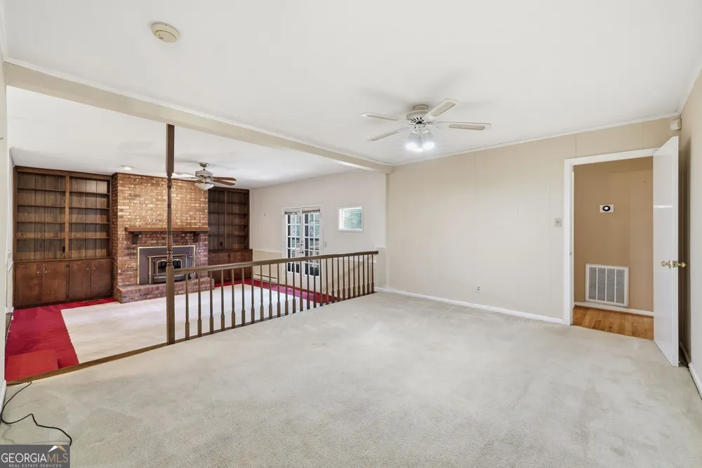44 Elm DR Toccoa, GA 30577