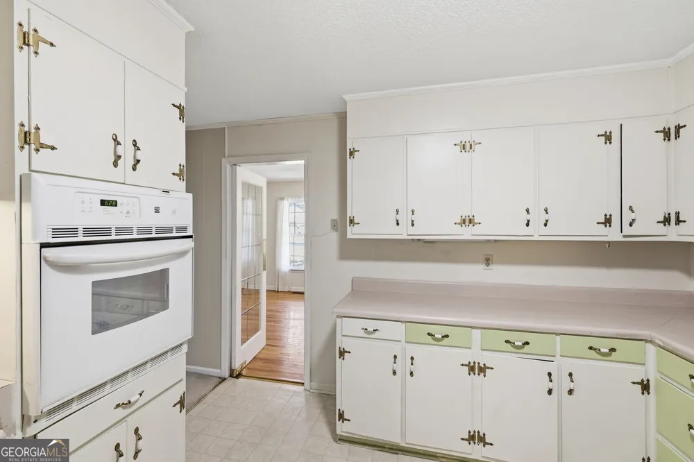 44 Elm DR Toccoa, GA 30577