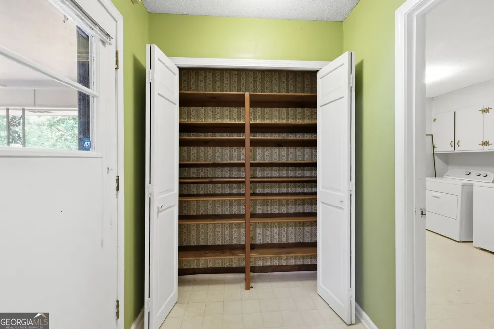 44 Elm DR Toccoa, GA 30577