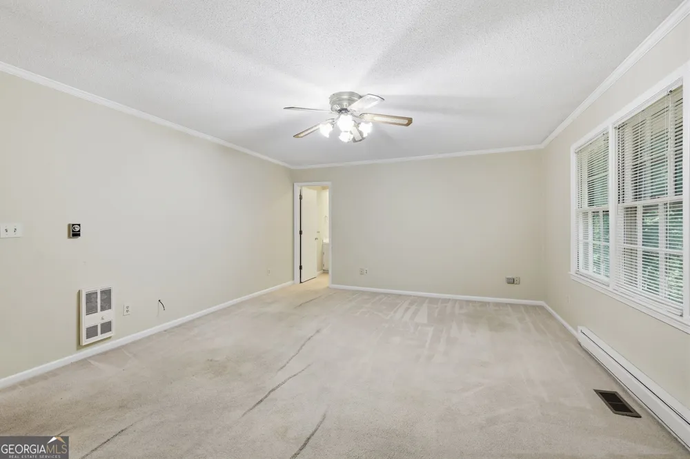 44 Elm DR Toccoa, GA 30577