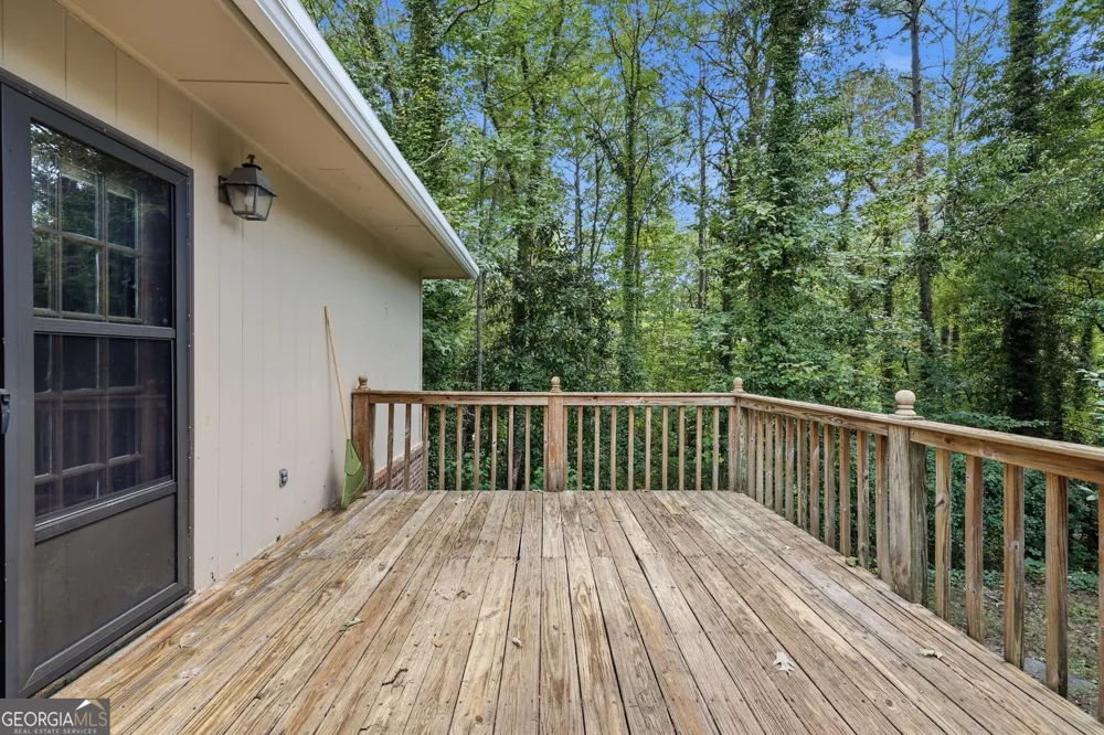 44 Elm DR Toccoa, GA 30577