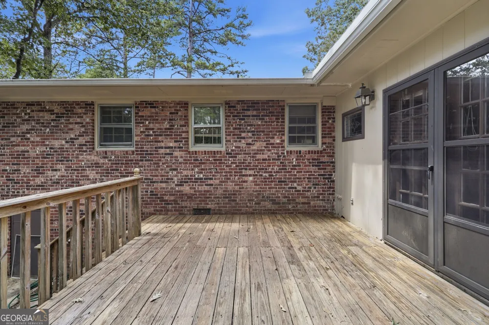 44 Elm DR Toccoa, GA 30577