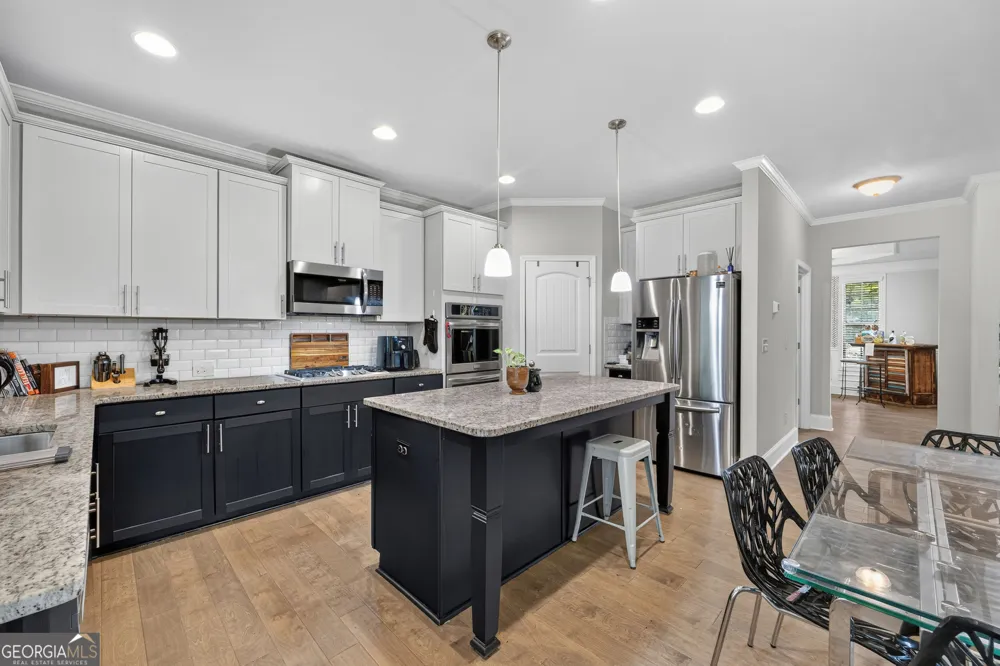 5686 Walnut Mill LN Powder Springs, GA 30127