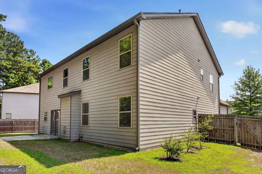 5686 Walnut Mill LN Powder Springs, GA 30127