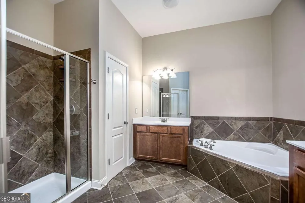 528 Twinrose WAY Alpharetta, GA 30004