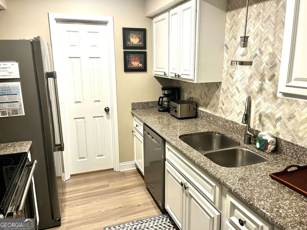 2513 Demere RD St. Simons, GA 31522