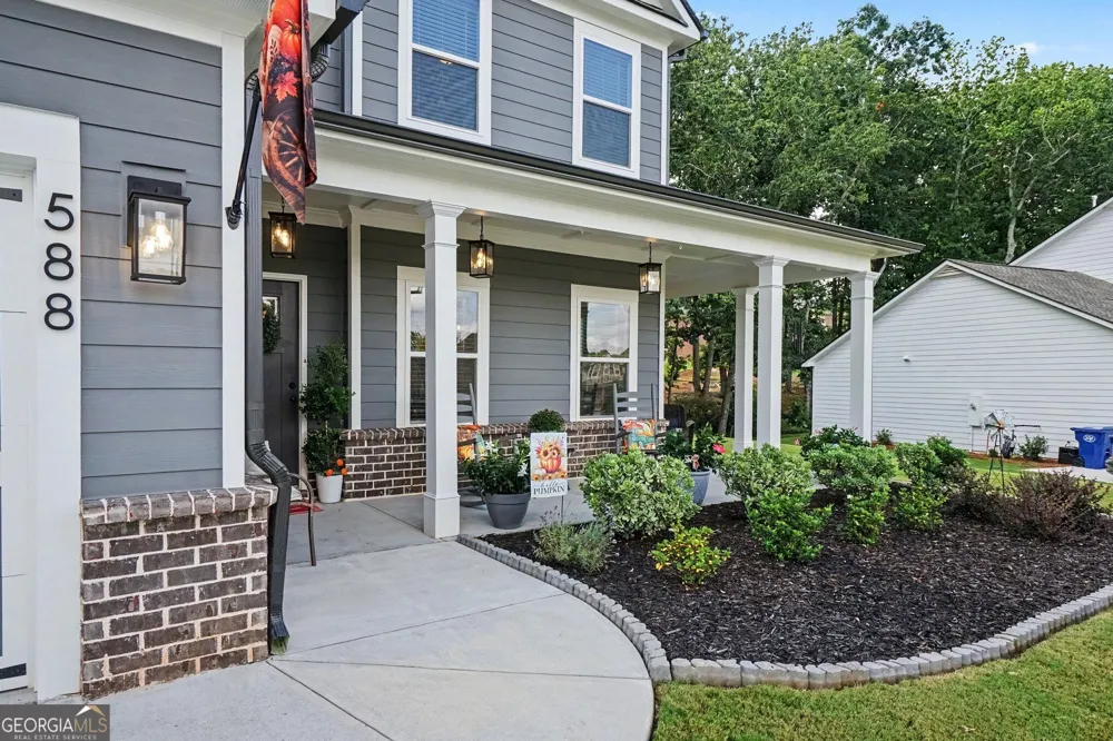 588 Calgary Downs DR Winder, GA 30680