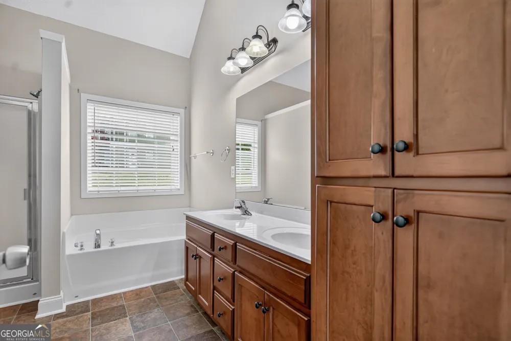 105 Churchill DR LaGrange, GA 30241