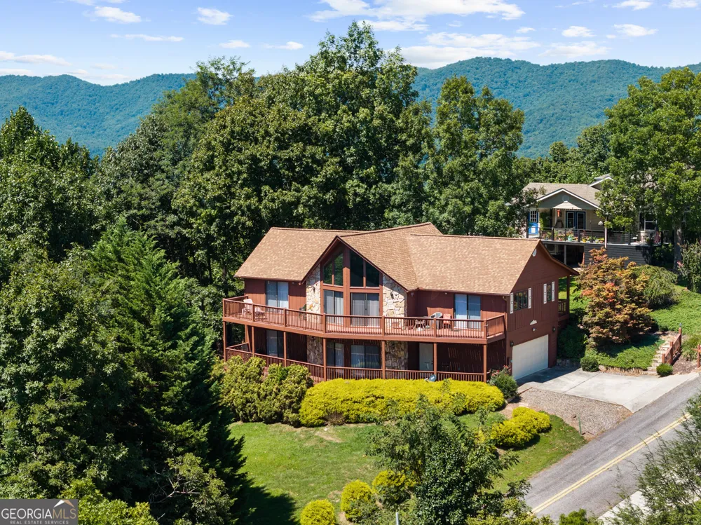 567 Mountain Top Blairsville, GA 30512
