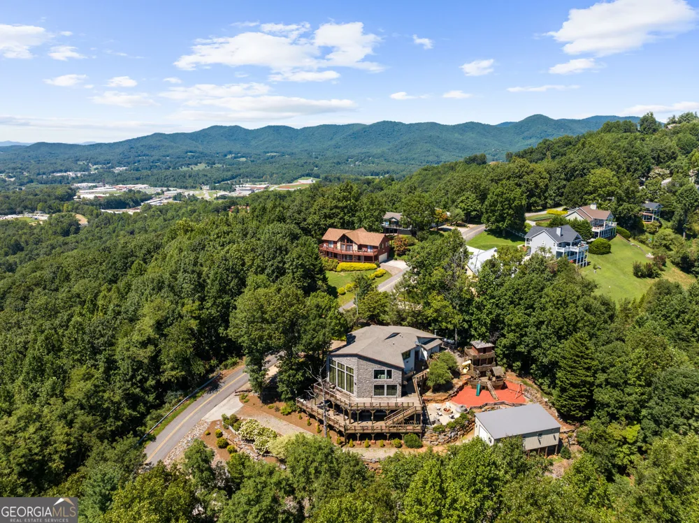 567 Mountain Top Blairsville, GA 30512