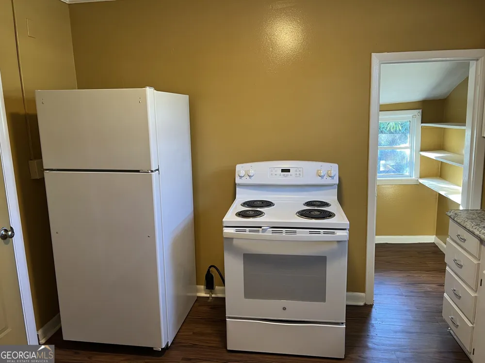 2011 Albany ST Brunswick, GA 31520