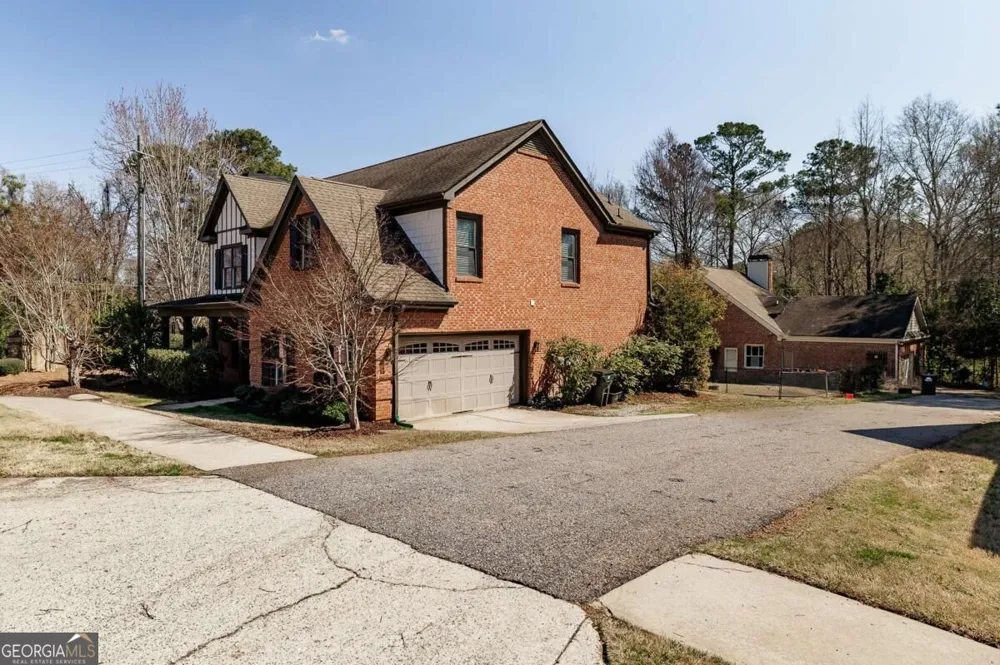 201 Township LN Athens, GA 30606