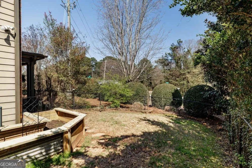 201 Township LN Athens, GA 30606