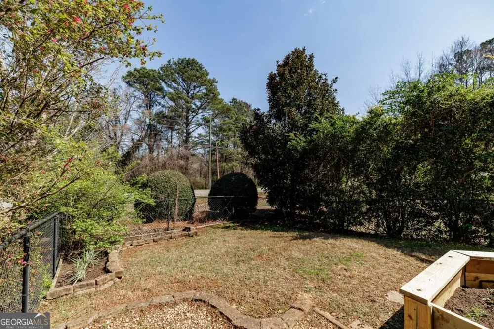 201 Township LN Athens, GA 30606