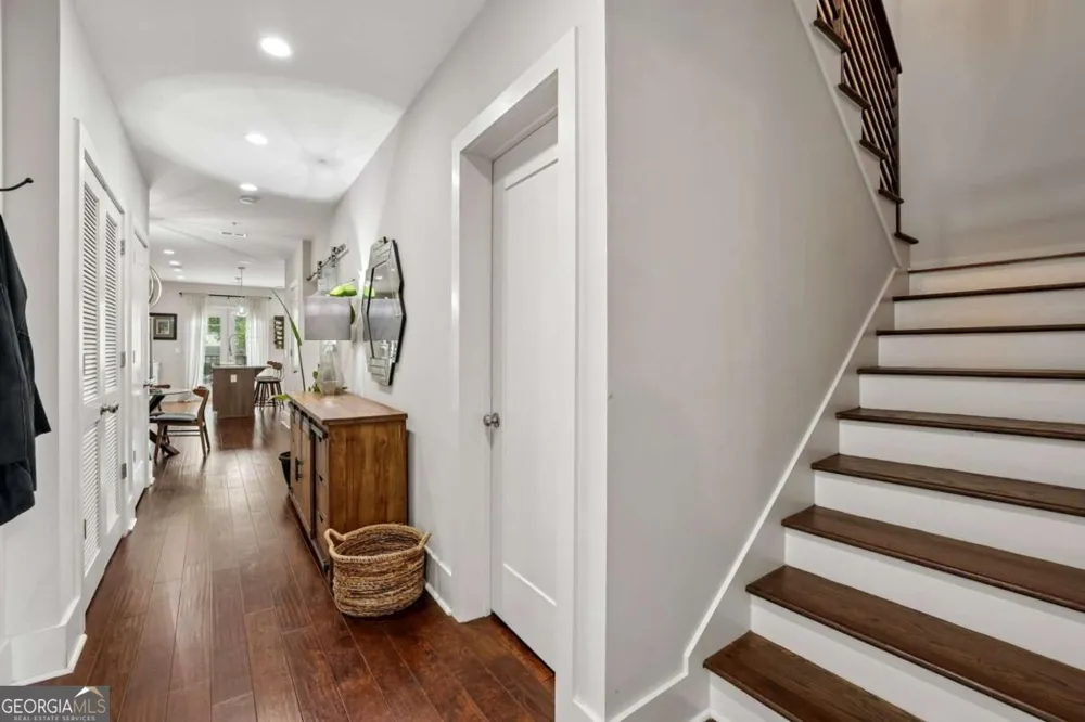 307 Canton WAY Roswell, GA 30075