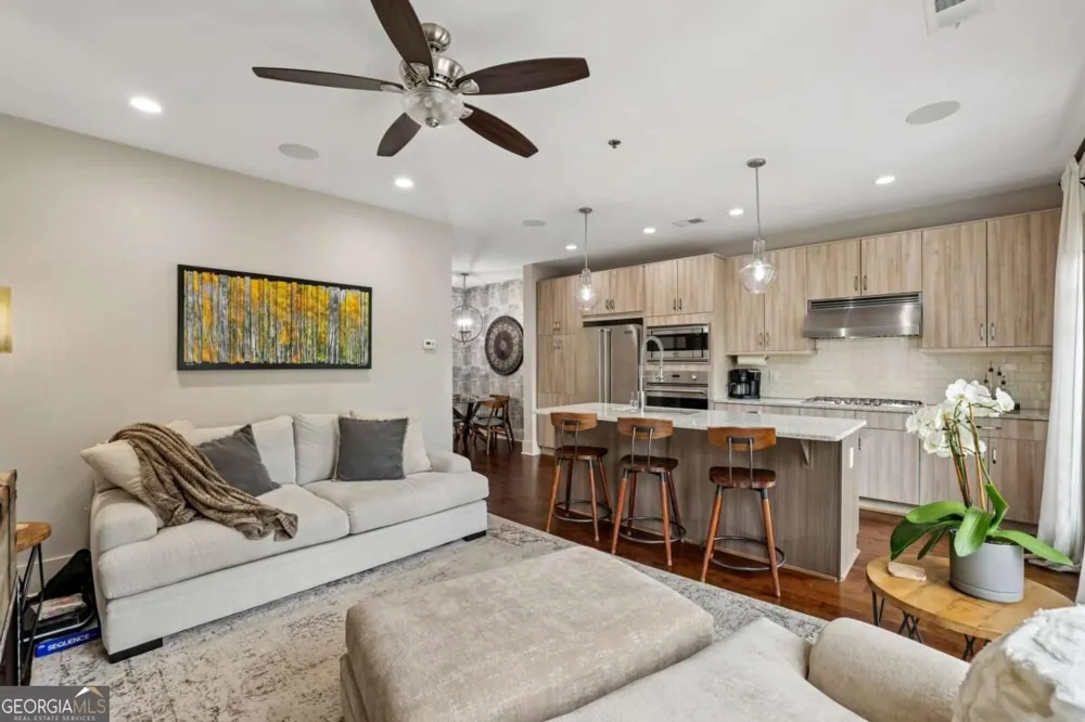 307 Canton WAY Roswell, GA 30075