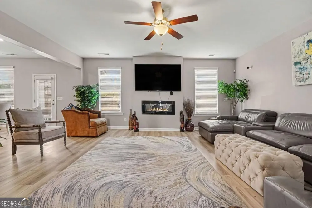 2914 Amabile RD Dacula, GA 30019