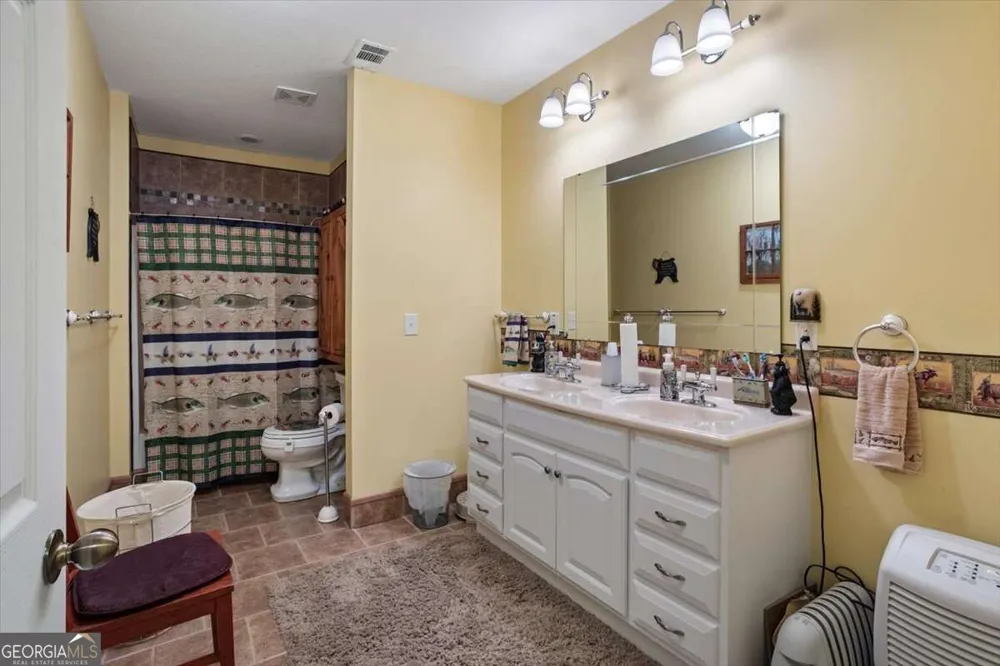 289 Cypress CIR Ellijay, GA 30540