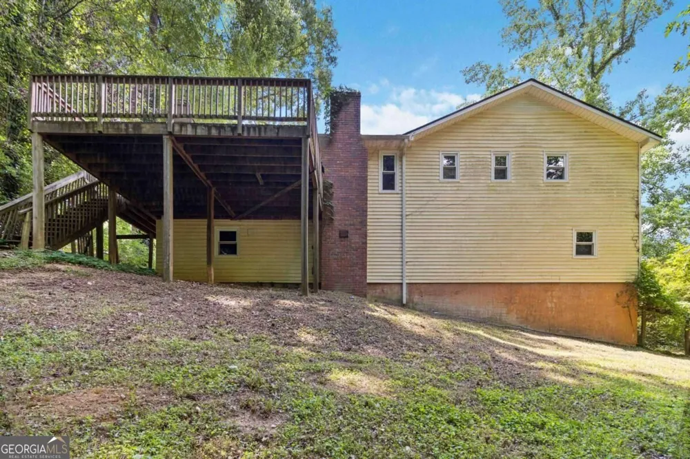 606 Echo LN Woodstock, GA 30189