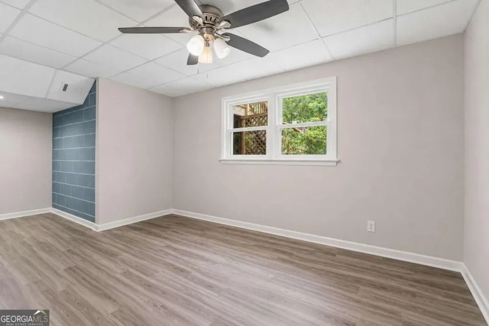 606 Echo LN Woodstock, GA 30189