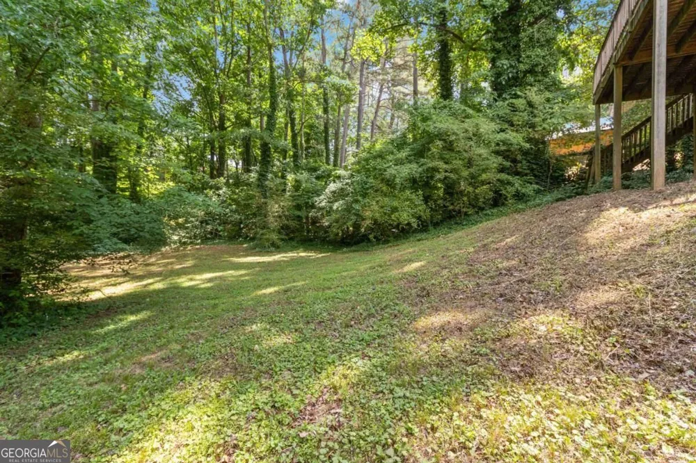 606 Echo LN Woodstock, GA 30189