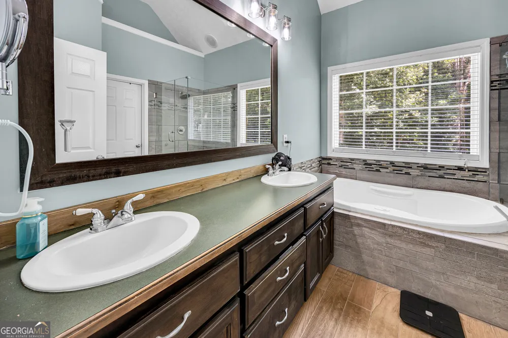 405 Rosser RD Covington, GA 30016