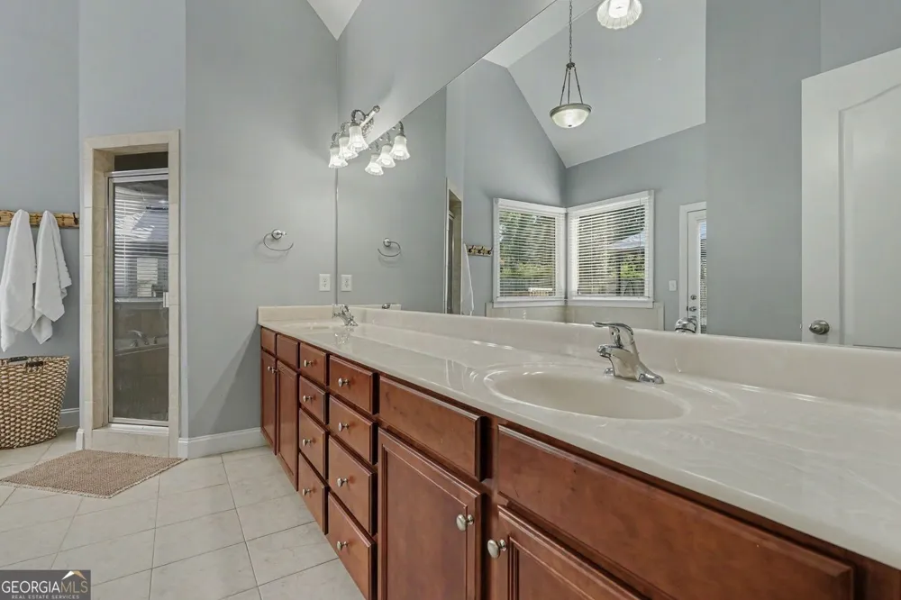 825 Grand Ivey PL Dacula, GA 30019