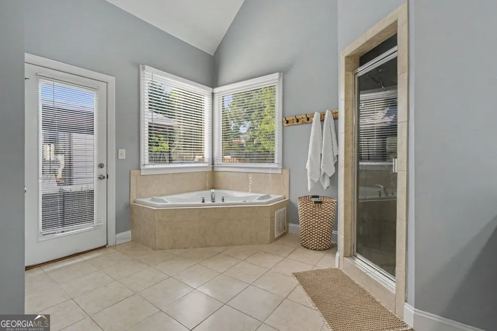 825 Grand Ivey PL Dacula, GA 30019