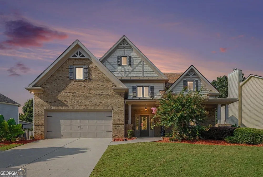 825 Grand Ivey PL Dacula, GA 30019