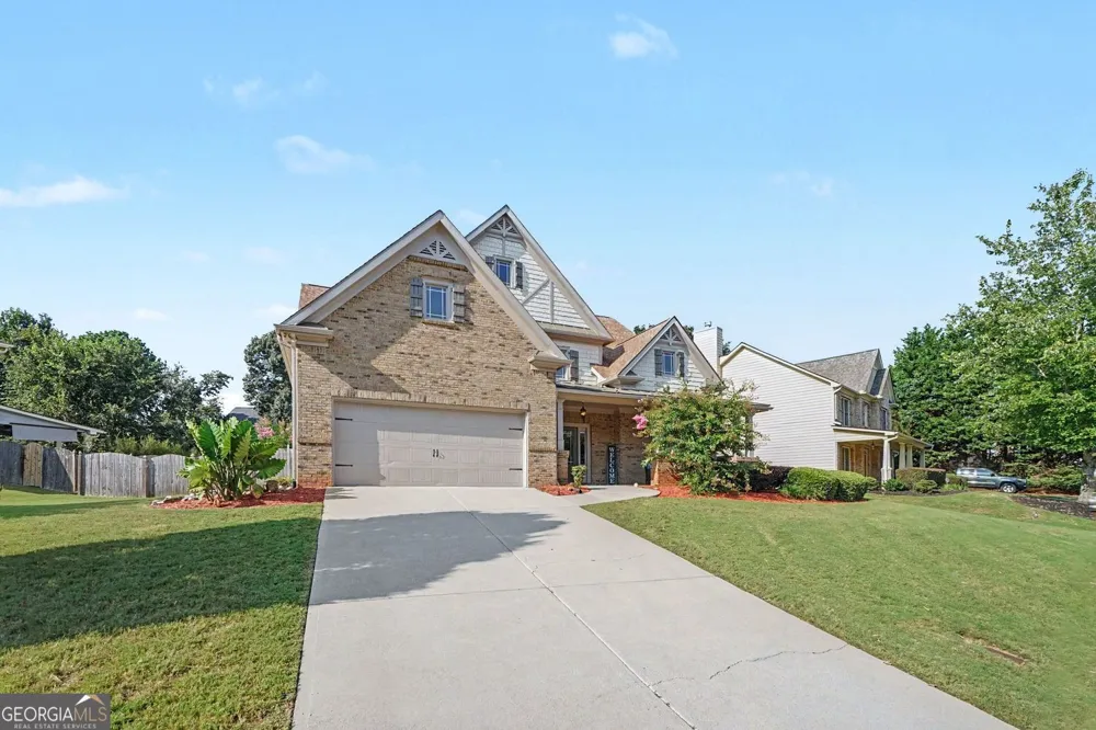 825 Grand Ivey PL Dacula, GA 30019