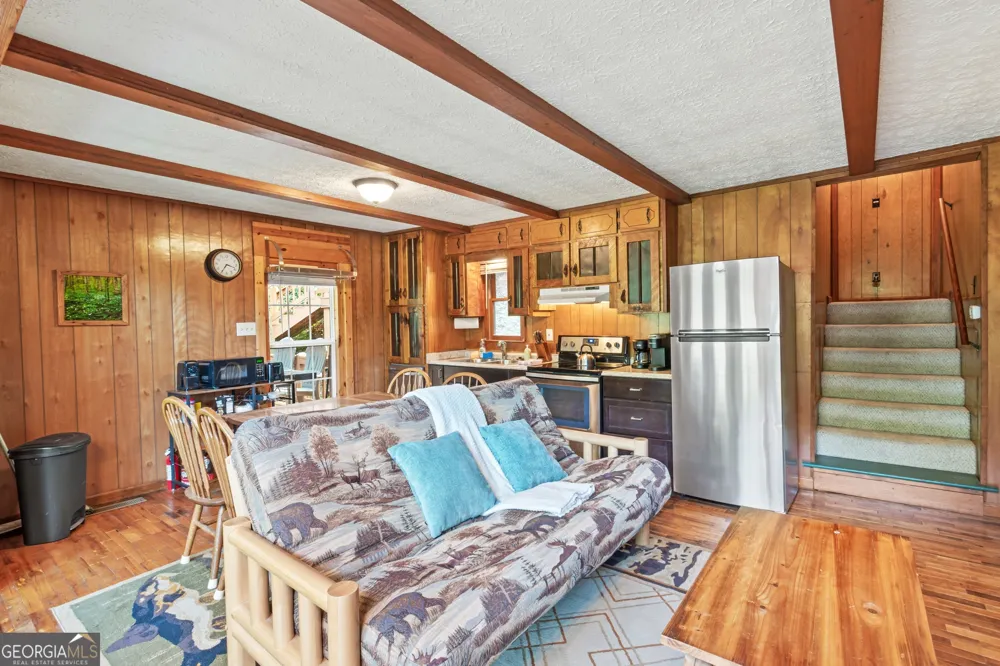 55 River Bend LN Blue Ridge, GA 30513