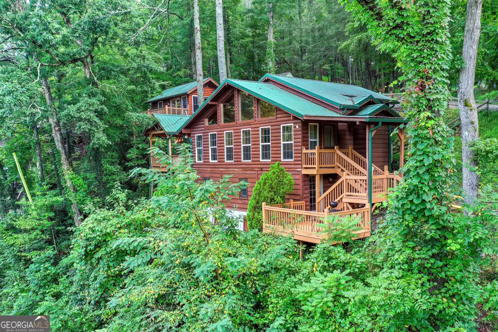 55 River Bend LN Blue Ridge, GA 30513