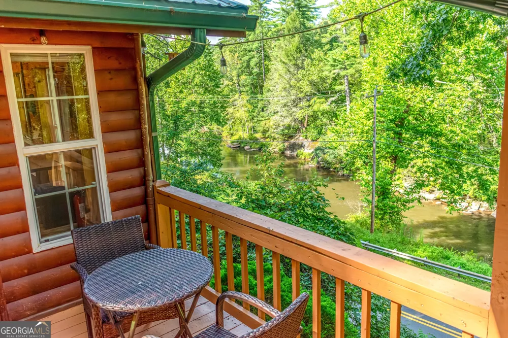 55 River Bend LN Blue Ridge, GA 30513