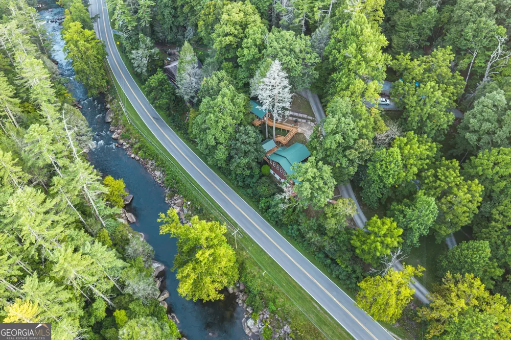 55 River Bend LN Blue Ridge, GA 30513