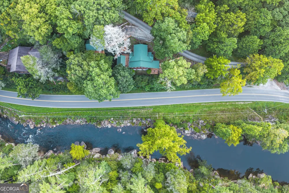 55 River Bend LN Blue Ridge, GA 30513