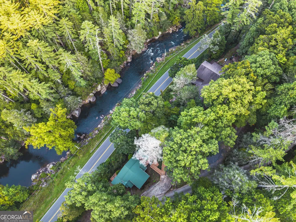55 River Bend LN Blue Ridge, GA 30513