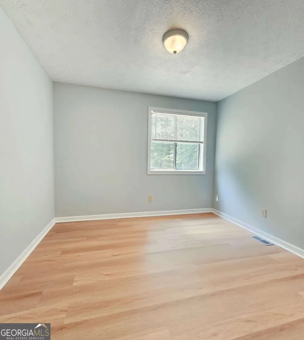 2514 Rhoanoke DR Duluth, GA 30096