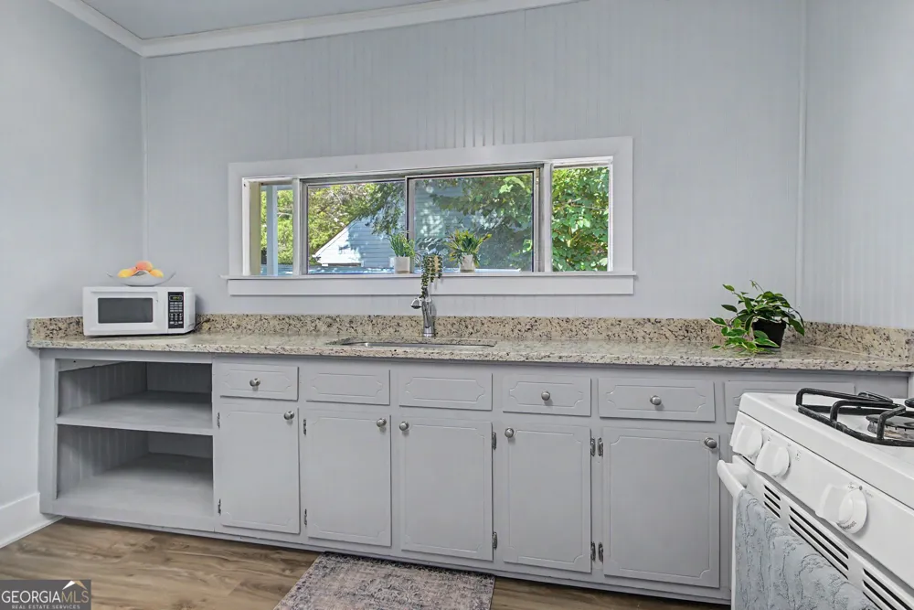 102 Sprayberry RD Newnan, GA 30263