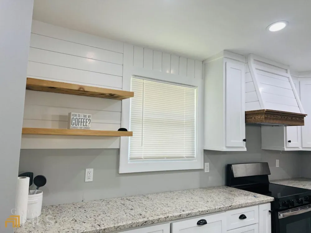 4310 Bouldercrest RD Ellenwood, GA 30294