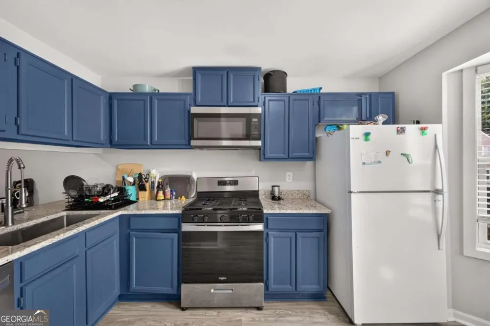 7033 Panda LN Austell, GA 30168