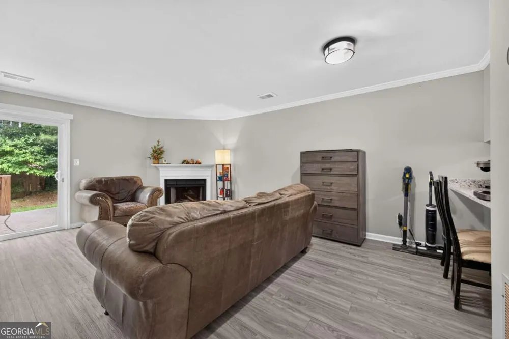 7033 Panda LN Austell, GA 30168