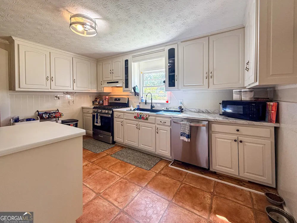 4850 New Liberty RD Clarkesville, GA 30523